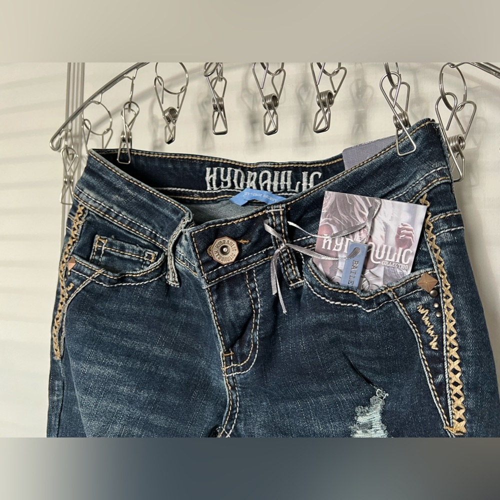 Hydraulic Skinny Crop Jean